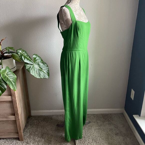 Reformation Alva Jumpsuit in Kelly Green - Picture 4 of 11